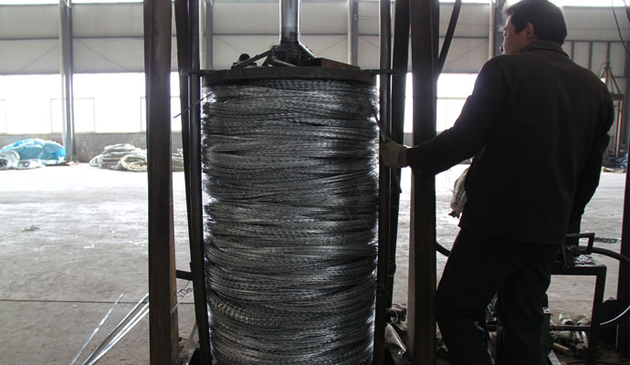 Factory Razor Wire Roll