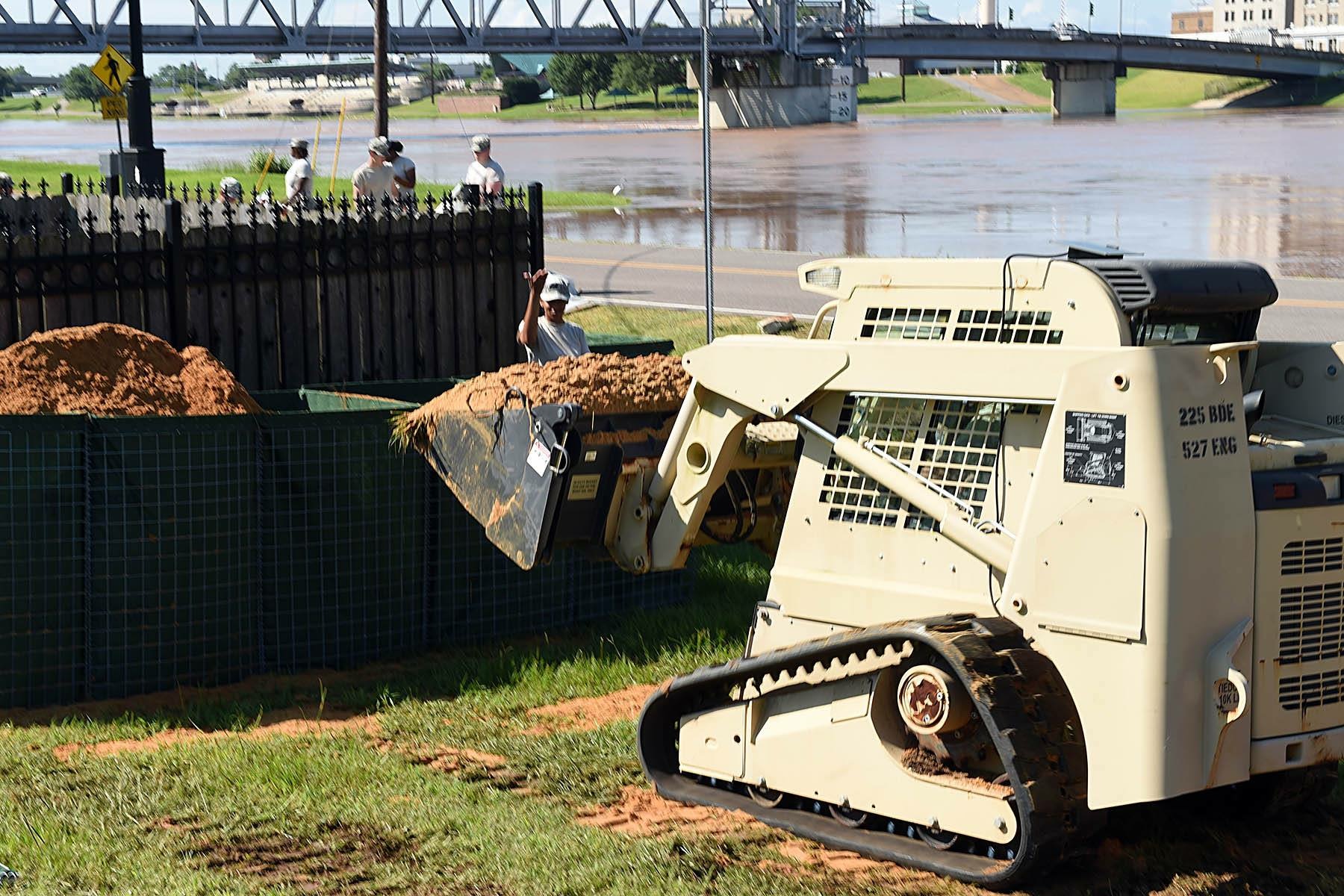 Climate Resilient Cities: Implementing Temporary Urban Flood Management Solutions